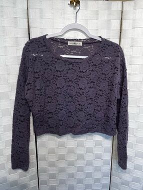 Natural Life Purple Lace Cropped Layering Sweater Size Small